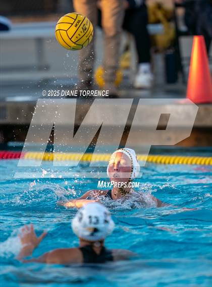 Thumbnail 3 in Newport Harbor vs Foothill (Bill Barnett Holiday Cup) photogallery.