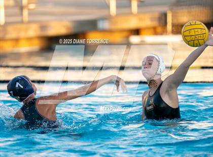 Thumbnail 3 in Newport Harbor vs Foothill (Bill Barnett Holiday Cup) photogallery.