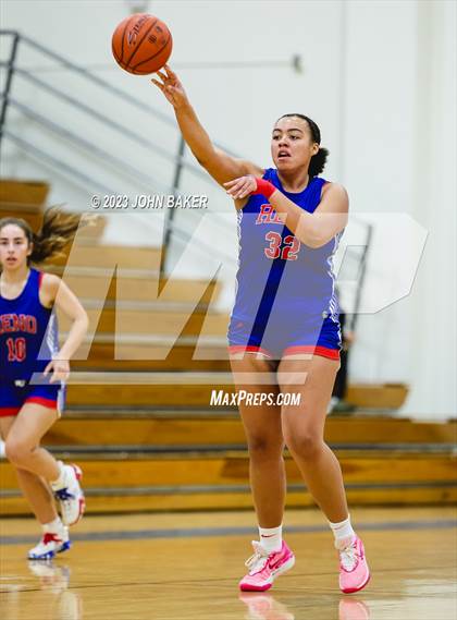 Thumbnail 1 in South Tahoe vs. Reno (Varsity Elite Tournament) photogallery.