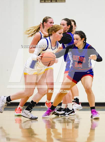 Thumbnail 3 in South Tahoe vs. Reno (Varsity Elite Tournament) photogallery.