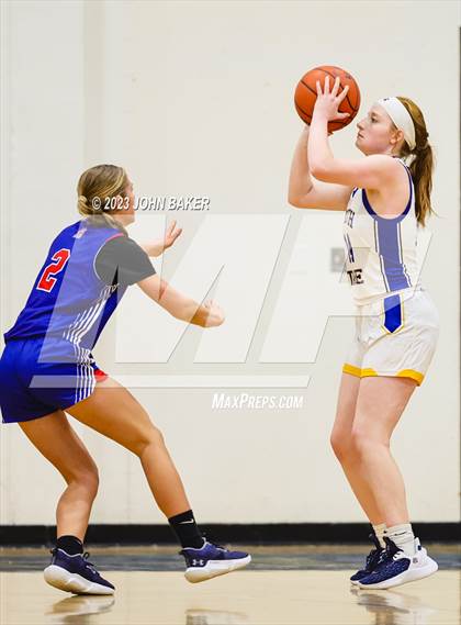 Thumbnail 3 in South Tahoe vs. Reno (Varsity Elite Tournament) photogallery.