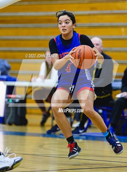 Thumbnail 1 in South Tahoe vs. Reno (Varsity Elite Tournament) photogallery.