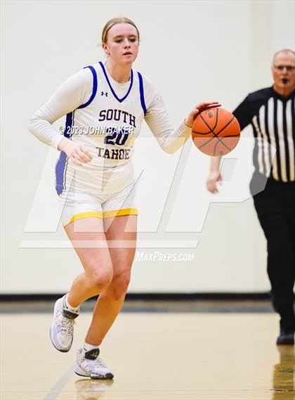 Thumbnail 3 in South Tahoe vs. Reno (Varsity Elite Tournament) photogallery.