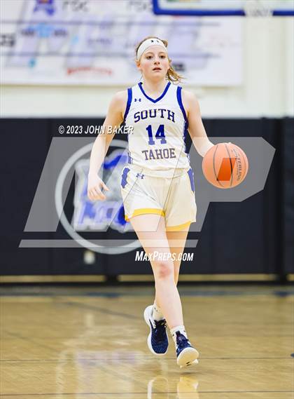 Thumbnail 1 in South Tahoe vs. Reno (Varsity Elite Tournament) photogallery.