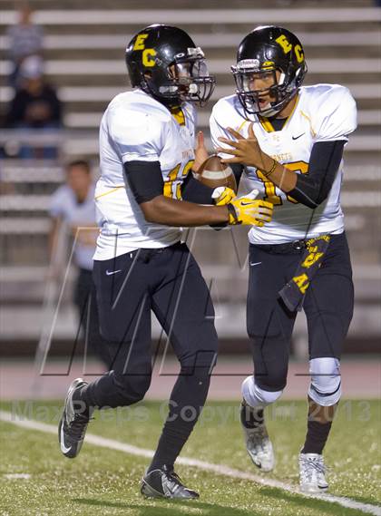 Thumbnail 2 in Warren vs. East Central (UIL 5A Bi-District Playoff) photogallery.