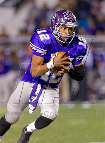 Thumbnail 1 in Warren vs. East Central (UIL 5A Bi-District Playoff) photogallery.