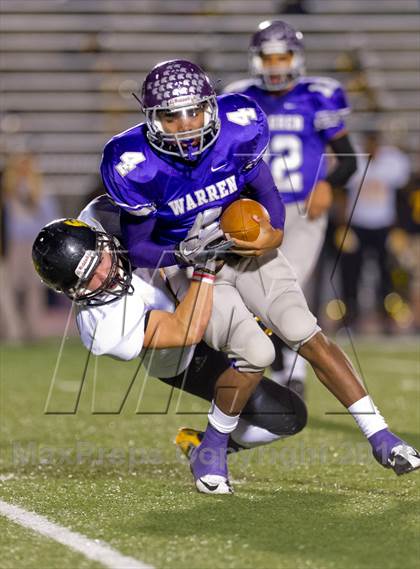 Thumbnail 2 in Warren vs. East Central (UIL 5A Bi-District Playoff) photogallery.