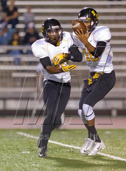 Thumbnail 1 in Warren vs. East Central (UIL 5A Bi-District Playoff) photogallery.