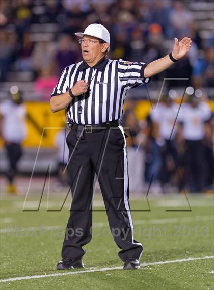 Thumbnail 3 in Warren vs. East Central (UIL 5A Bi-District Playoff) photogallery.