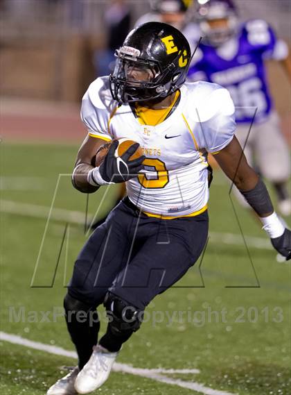Thumbnail 1 in Warren vs. East Central (UIL 5A Bi-District Playoff) photogallery.