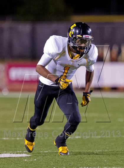 Thumbnail 3 in Warren vs. East Central (UIL 5A Bi-District Playoff) photogallery.