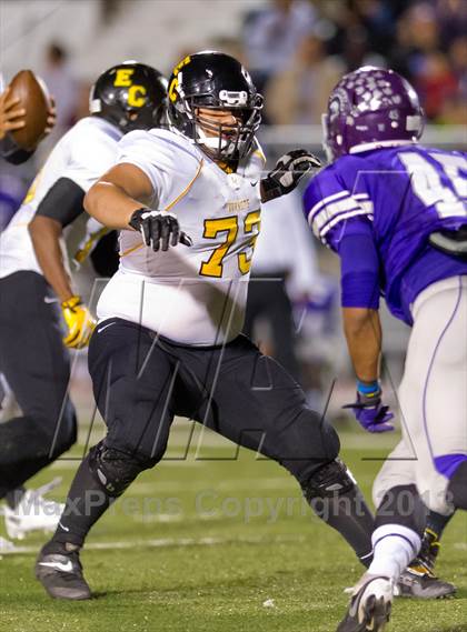 Thumbnail 3 in Warren vs. East Central (UIL 5A Bi-District Playoff) photogallery.