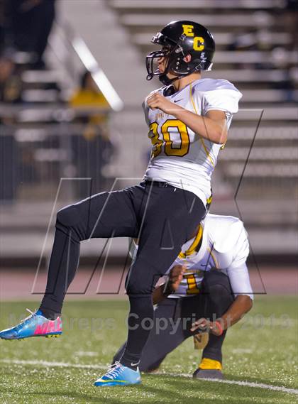 Thumbnail 1 in Warren vs. East Central (UIL 5A Bi-District Playoff) photogallery.