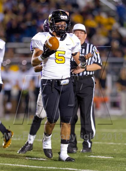 Thumbnail 2 in Warren vs. East Central (UIL 5A Bi-District Playoff) photogallery.