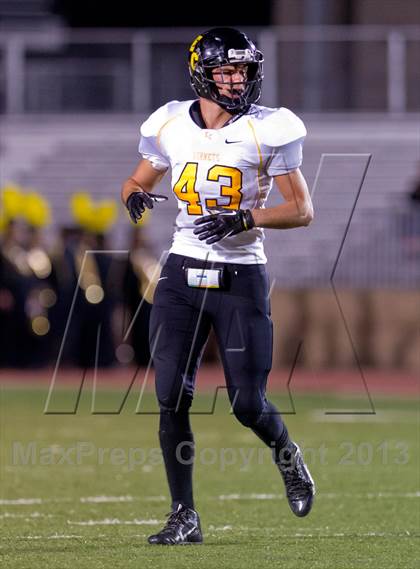 Thumbnail 2 in Warren vs. East Central (UIL 5A Bi-District Playoff) photogallery.