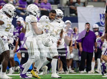 Thumbnail 3 in South Oak Cliff @ Port Neches-Groves (UIL 5A D2 Football Final) photogallery.