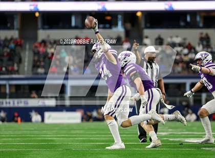 Thumbnail 2 in South Oak Cliff @ Port Neches-Groves (UIL 5A D2 Football Final) photogallery.