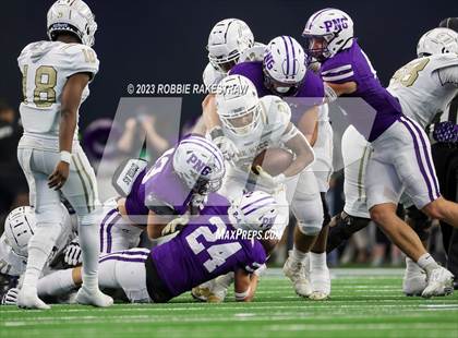 Thumbnail 2 in South Oak Cliff @ Port Neches-Groves (UIL 5A D2 Football Final) photogallery.