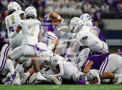 Thumbnail 2 in South Oak Cliff @ Port Neches-Groves (UIL 5A D2 Football Final) photogallery.