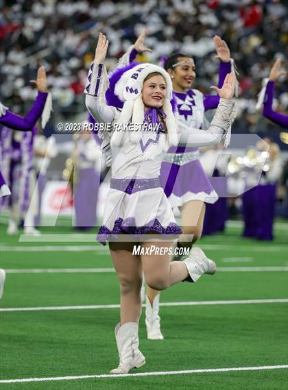 Thumbnail 1 in South Oak Cliff @ Port Neches-Groves (UIL 5A D2 Football Final) photogallery.