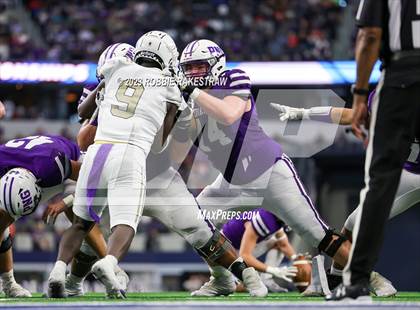 Thumbnail 2 in South Oak Cliff @ Port Neches-Groves (UIL 5A D2 Football Final) photogallery.