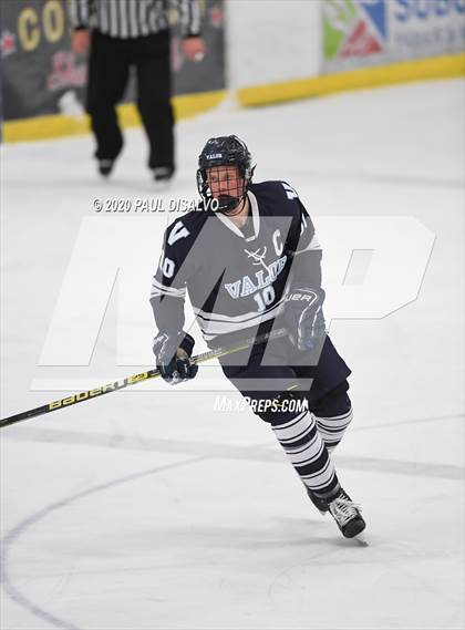 Thumbnail 3 in Valor Christian @ Regis Jesuit photogallery.