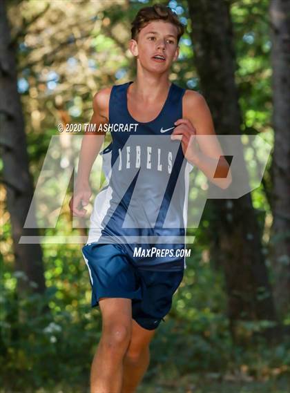 Thumbnail 2 in South Dearborn Invitational photogallery.