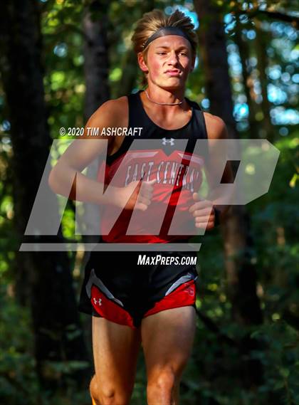 Thumbnail 3 in South Dearborn Invitational photogallery.