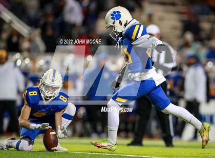 Thumbnail 3 in Frenship vs. Eastlake (UIL 6A Division 2 Bi-District Playoff) photogallery.