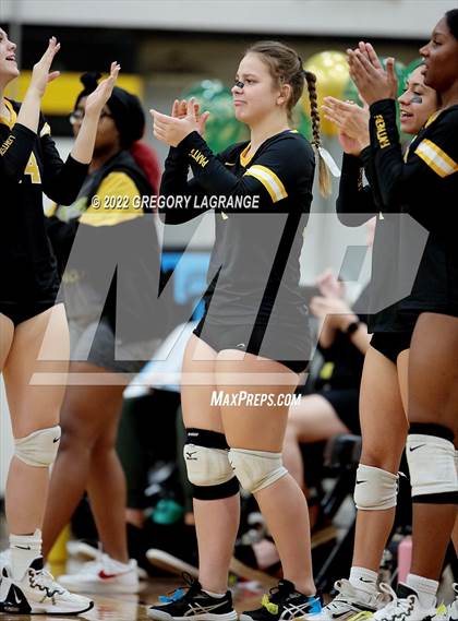 Thumbnail 3 in Southlake Carroll vs Fossil Ridge photogallery.