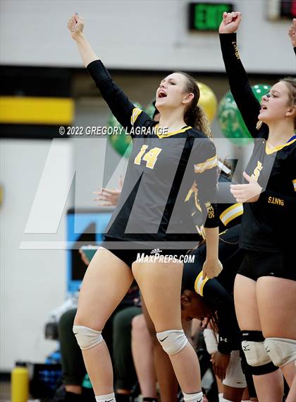 Thumbnail 1 in Southlake Carroll vs Fossil Ridge photogallery.