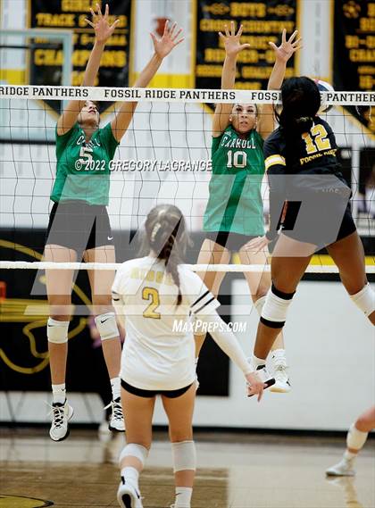 Thumbnail 1 in Southlake Carroll vs Fossil Ridge photogallery.