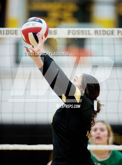 Thumbnail 2 in Southlake Carroll vs Fossil Ridge photogallery.