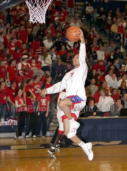 Thumbnail 3 in Trinity vs Manchester Memorial (NHIAA Class L Final) photogallery.