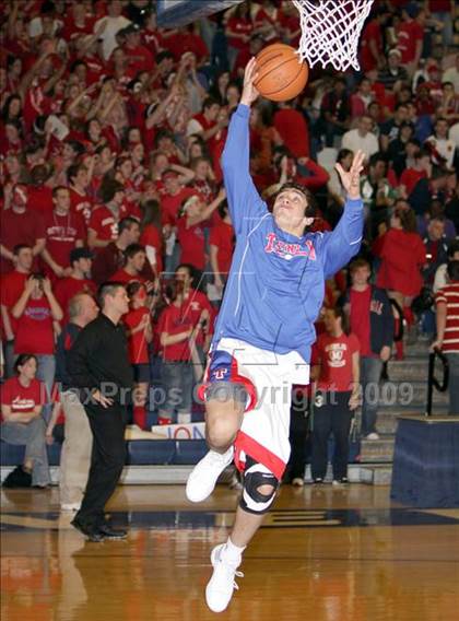 Thumbnail 2 in Trinity vs Manchester Memorial (NHIAA Class L Final) photogallery.