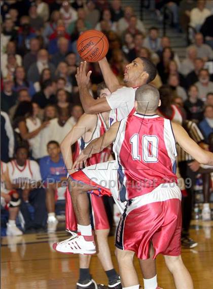 Thumbnail 3 in Trinity vs Manchester Memorial (NHIAA Class L Final) photogallery.