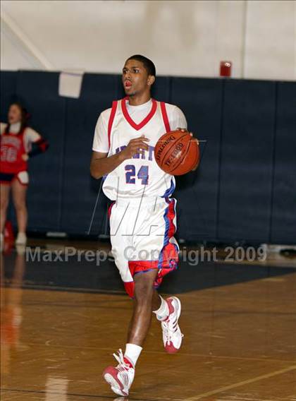 Thumbnail 3 in Trinity vs Manchester Memorial (NHIAA Class L Final) photogallery.