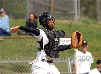 Thumbnail 3 in Staples @ Trumbull (FCIAC Quarterfinal) photogallery.