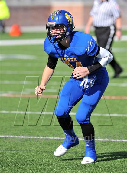 Thumbnail 1 in S & S Consolidated vs. Leonard (UIL 2A Regional Semifinal) photogallery.