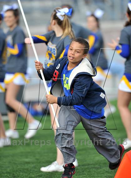 Thumbnail 3 in S & S Consolidated vs. Leonard (UIL 2A Regional Semifinal) photogallery.