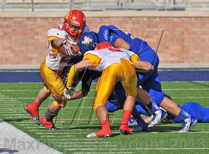 Thumbnail 1 in S & S Consolidated vs. Leonard (UIL 2A Regional Semifinal) photogallery.