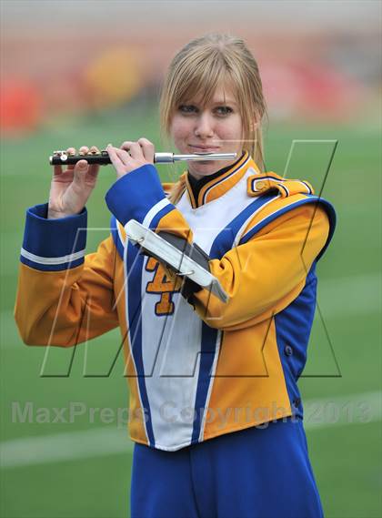 Thumbnail 2 in S & S Consolidated vs. Leonard (UIL 2A Regional Semifinal) photogallery.