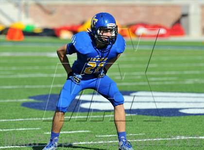 Thumbnail 2 in S & S Consolidated vs. Leonard (UIL 2A Regional Semifinal) photogallery.