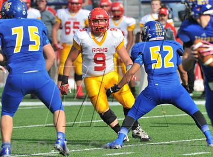 Thumbnail 2 in S & S Consolidated vs. Leonard (UIL 2A Regional Semifinal) photogallery.