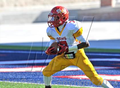 Thumbnail 2 in S & S Consolidated vs. Leonard (UIL 2A Regional Semifinal) photogallery.