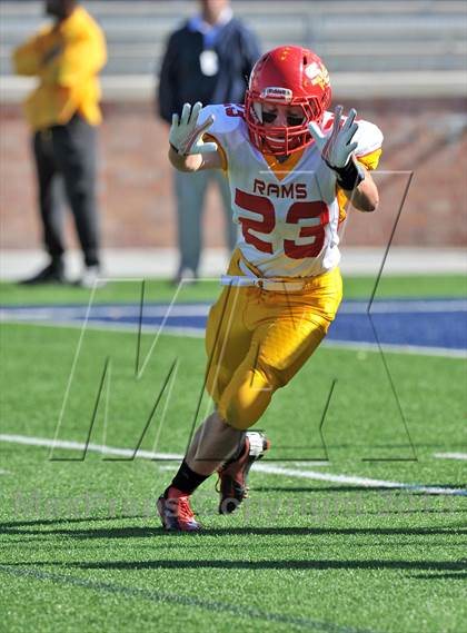 Thumbnail 2 in S & S Consolidated vs. Leonard (UIL 2A Regional Semifinal) photogallery.