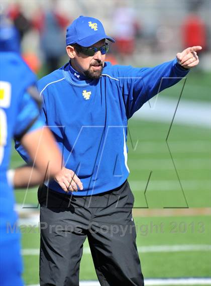 Thumbnail 3 in S & S Consolidated vs. Leonard (UIL 2A Regional Semifinal) photogallery.