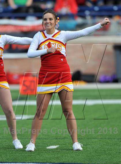 Thumbnail 3 in S & S Consolidated vs. Leonard (UIL 2A Regional Semifinal) photogallery.