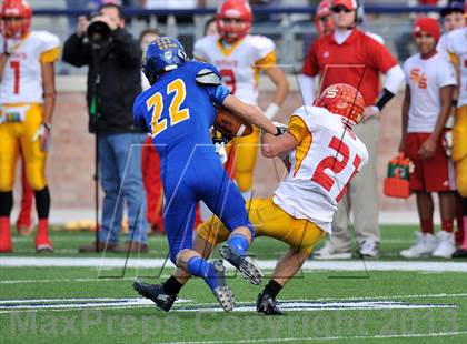 Thumbnail 3 in S & S Consolidated vs. Leonard (UIL 2A Regional Semifinal) photogallery.