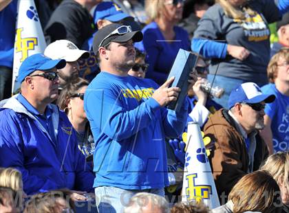 Thumbnail 1 in S & S Consolidated vs. Leonard (UIL 2A Regional Semifinal) photogallery.